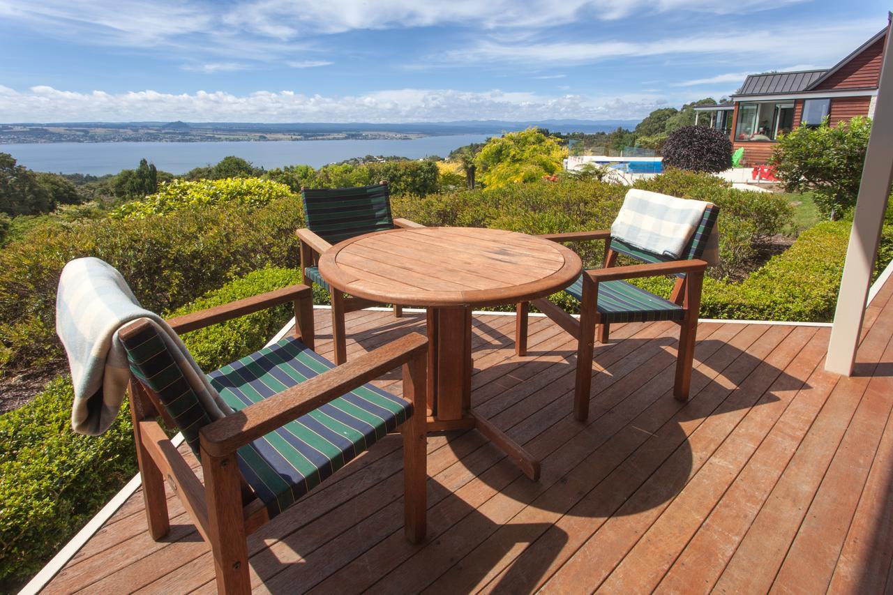 Te Moenga Lodge Таупо Екстериор снимка